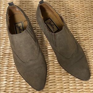 Zodiac booties